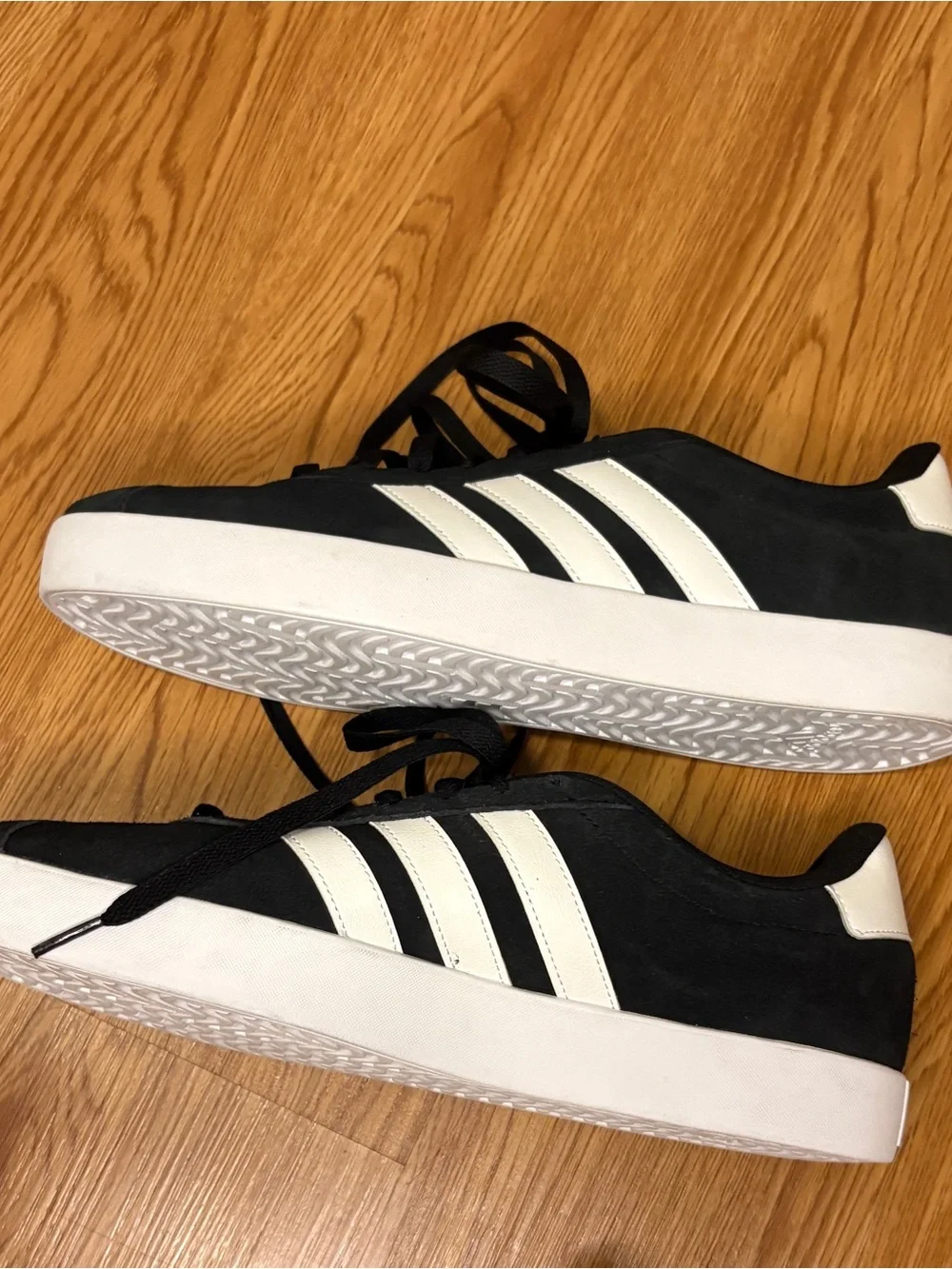 adidas men’s low